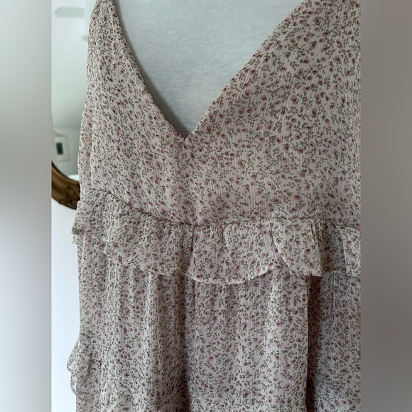 Tiered Ditsy Floral Dress with Christie Dawn Vibe - Picture 4 of 7